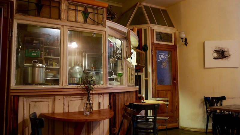 berlin-restaurants-cafe-ein-laden-neukoelln-einrichtung-1