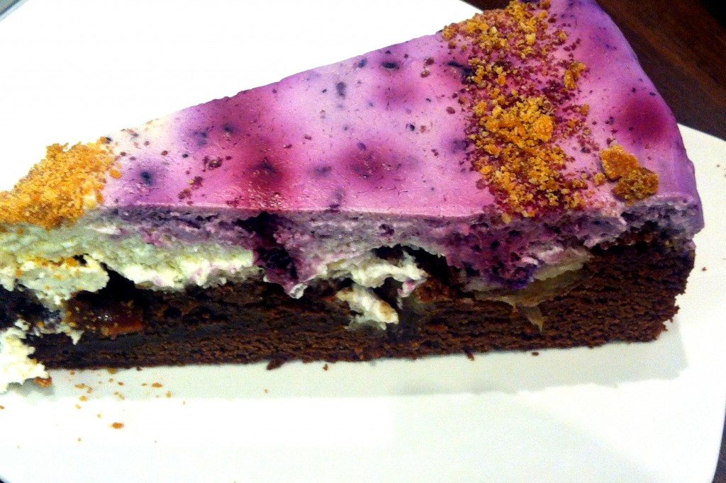 Berlin-Kaffee-Einstein-Brownie-Blaubeer-Kuchen