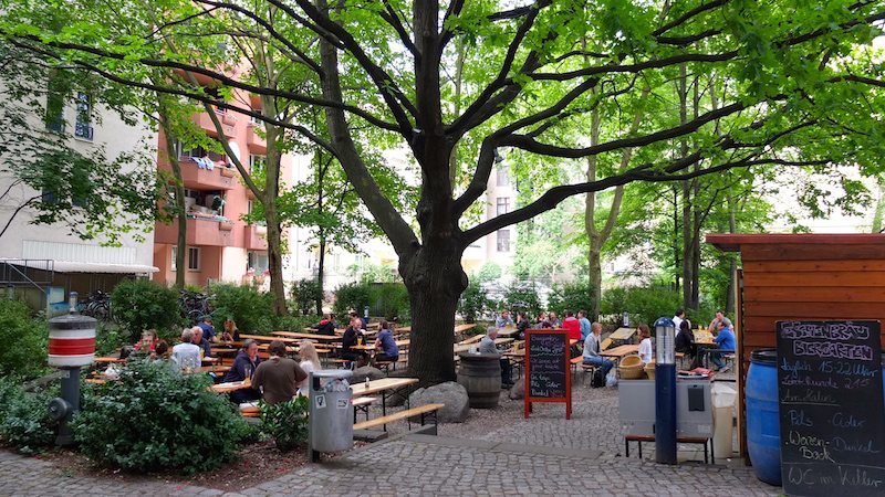 berlin-biergarten-eschenbraeu-1