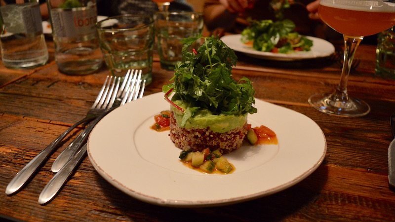 berlin-restaurant-dolden-maedel-braugasthof-quinoa-avocado