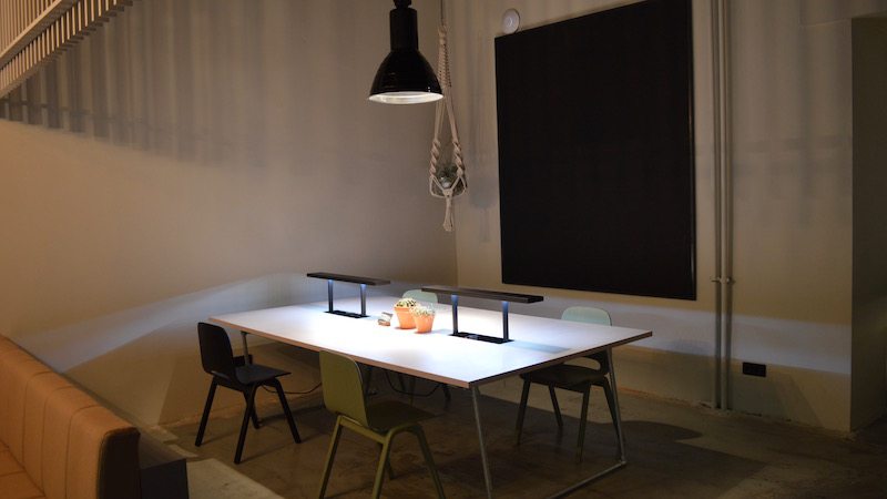 berlin-unicorn-coworkingspace-cafe-einrichtung-3